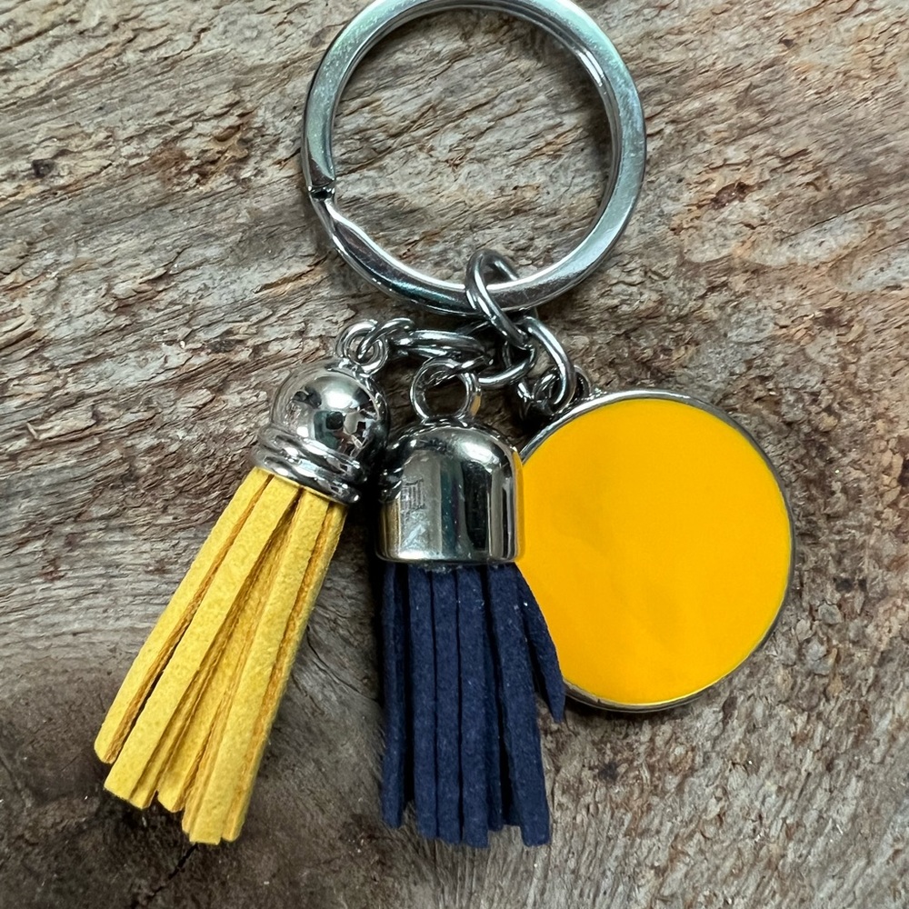 West Virginia keychain, WV mountaineers keychain, West Virginia colors - Picture 2 of 2